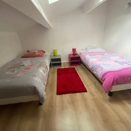 Holiday home Maison 3 Ch. A Avec Jardin, Wifi Et Animaux Acceptes - Fr-1-494-143