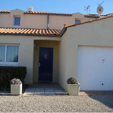 Maison 3 Ch. A Avec Jardin, Wifi Et Animaux Acceptes - Fr-1-494-143 Holiday home *