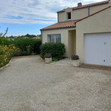Holiday home Maison 3 Ch. A Avec Jardin, Wifi Et Animaux Acceptes - Fr-1-494-143 Royan