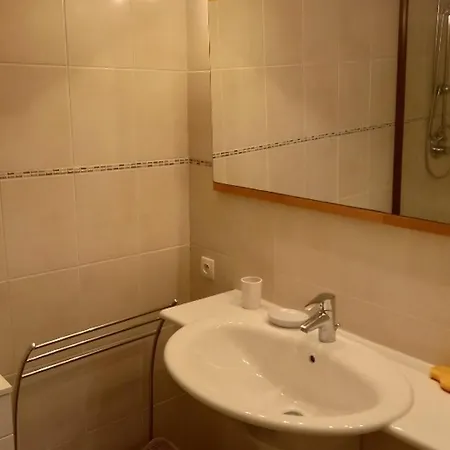 Maison 3 Ch. A Avec Jardin, Wifi Et Animaux Acceptes - Fr-1-494-143 Holiday home *